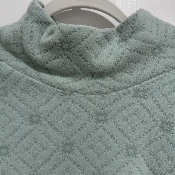 Eddie Bauer Mint Green Fleece Pullover | Cowl Neck Top w/ Pocket. Size: M - Picture 4 of 6